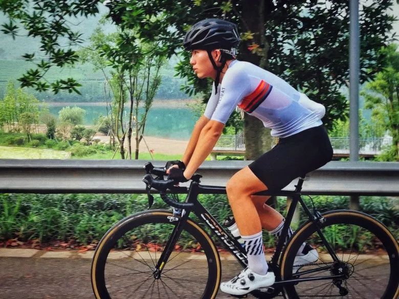 1679929692349652.jpg y7-1.jpg